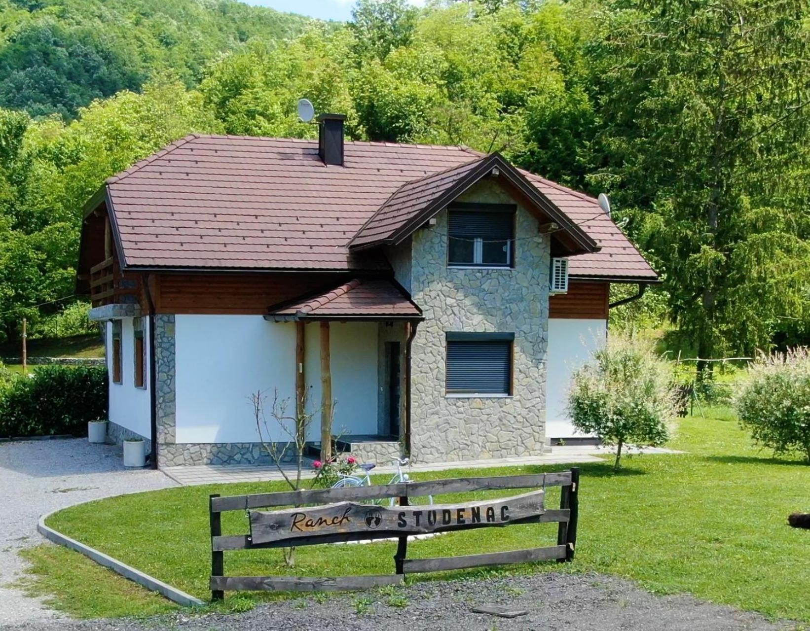 Vacation House Studenac بيهاتش المظهر الخارجي الصورة